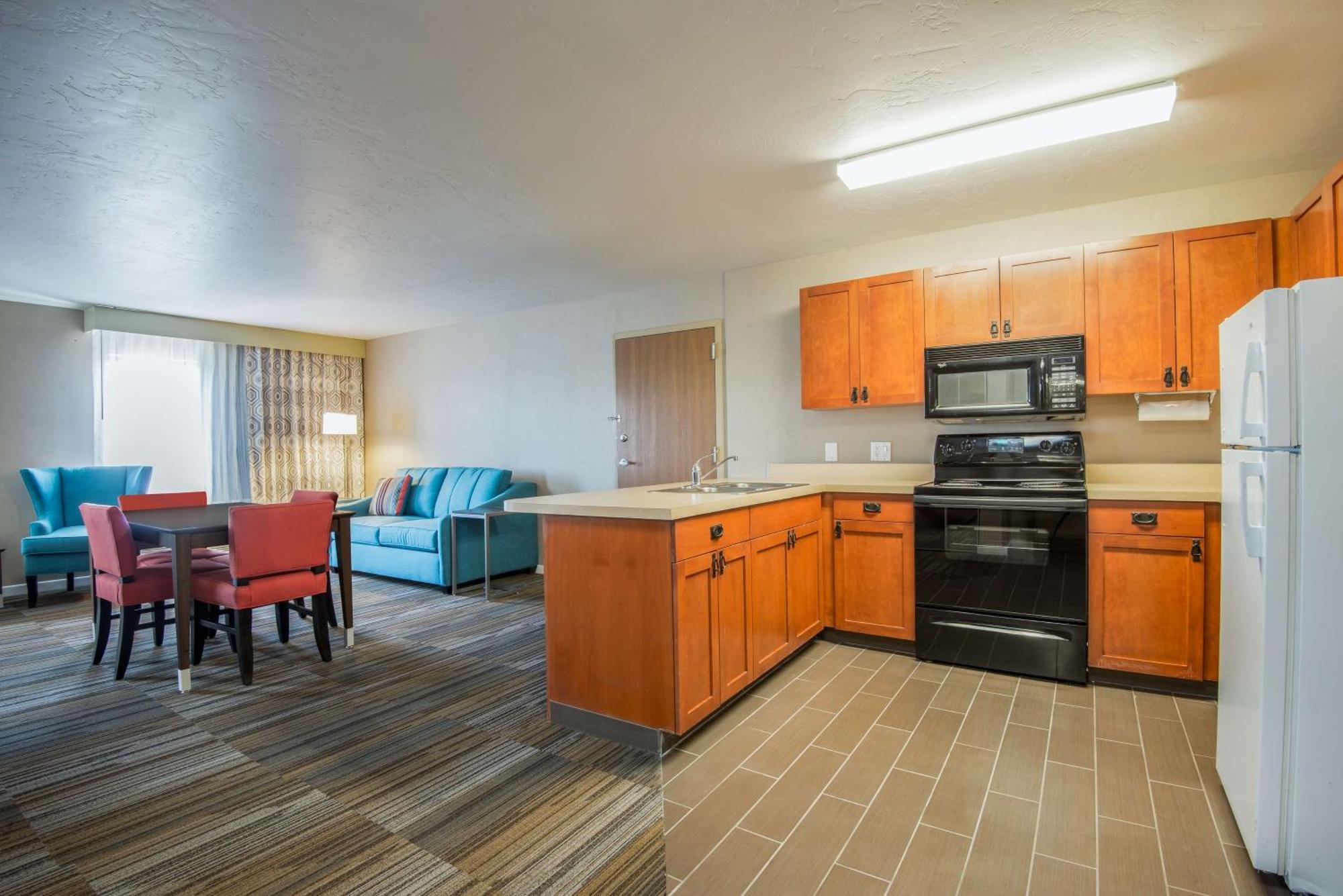 Hampton Inn&suites Alamos Hotel 3*