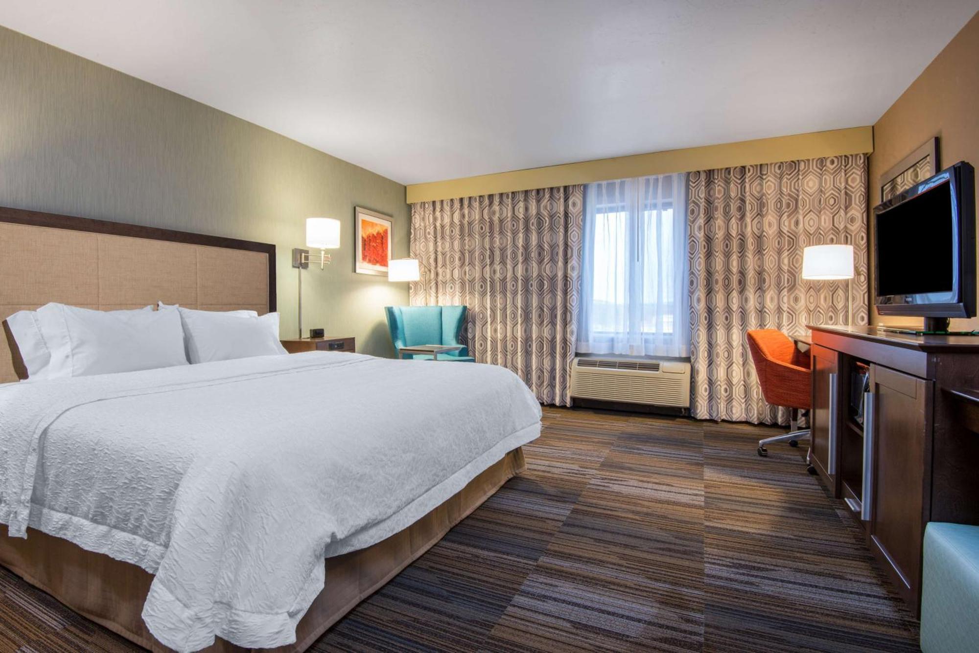 Hampton Inn&suites Alamos 3*
